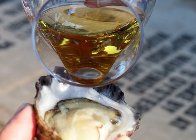 Two drops of Laphroaig 10 can bring out the sweet character of an oyster, argues Martine Nouet. Whisky and oysters