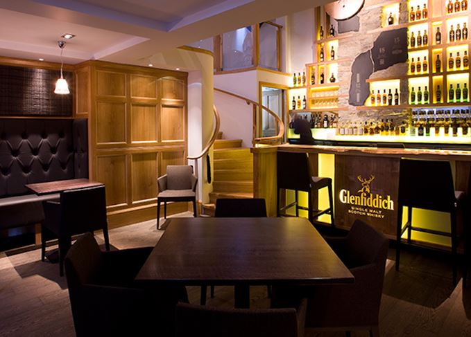 Popular destination: More and more people are visiting Glenfiddich and other distilleries Glenfiddich distillery bar