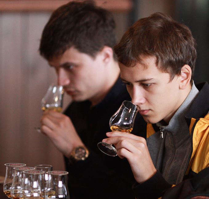 Nosing the new: Russian consumers discover The Last Great Malts at the Bacardi-Martini Barmen School Russians discovering new malts